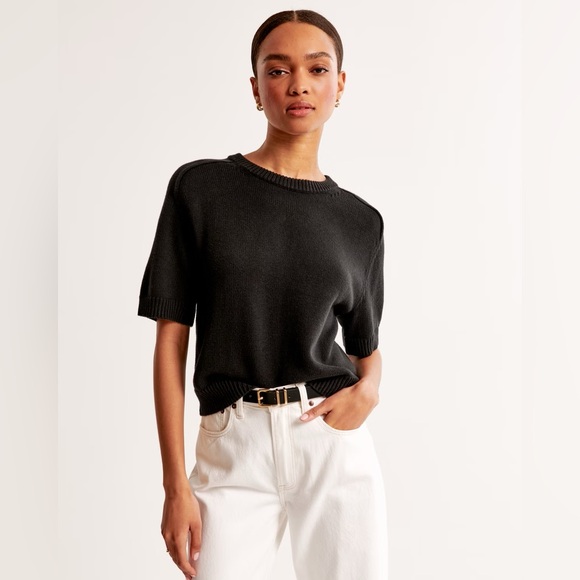 Abercrombie & Fitch Tops - Black Short-Sleeve Sweater